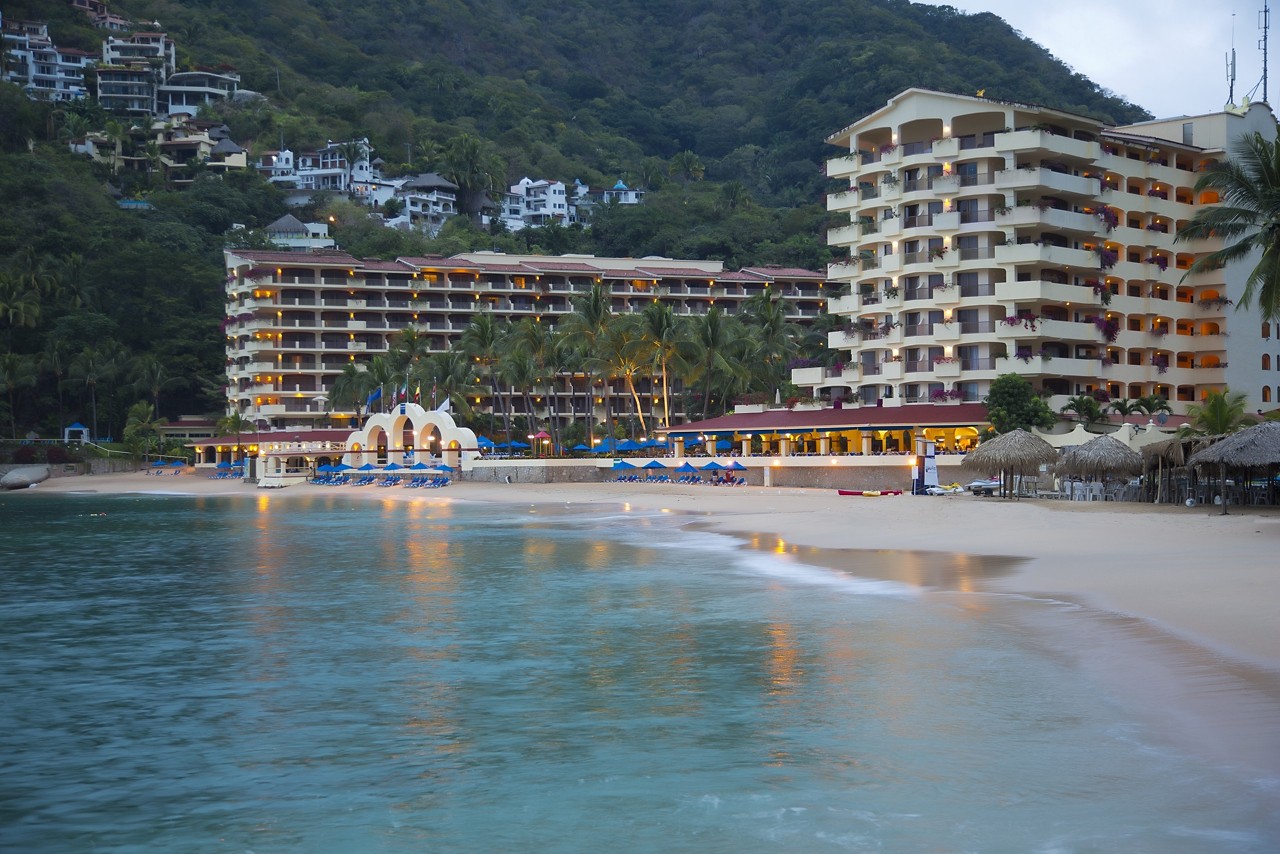 Barceló Puerto Vallarta family-friendly all-inclusive resort with tropical pools, beachfront location, and lush gardens in Mismaloya.